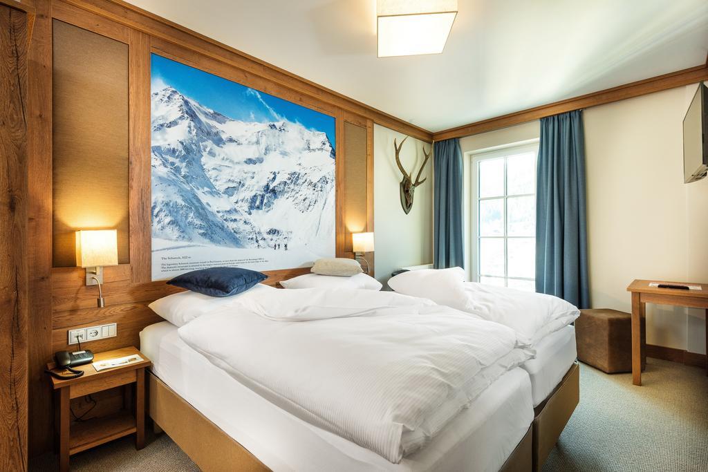 Hotel Eden Rock Bad Gastein Bagian luar foto