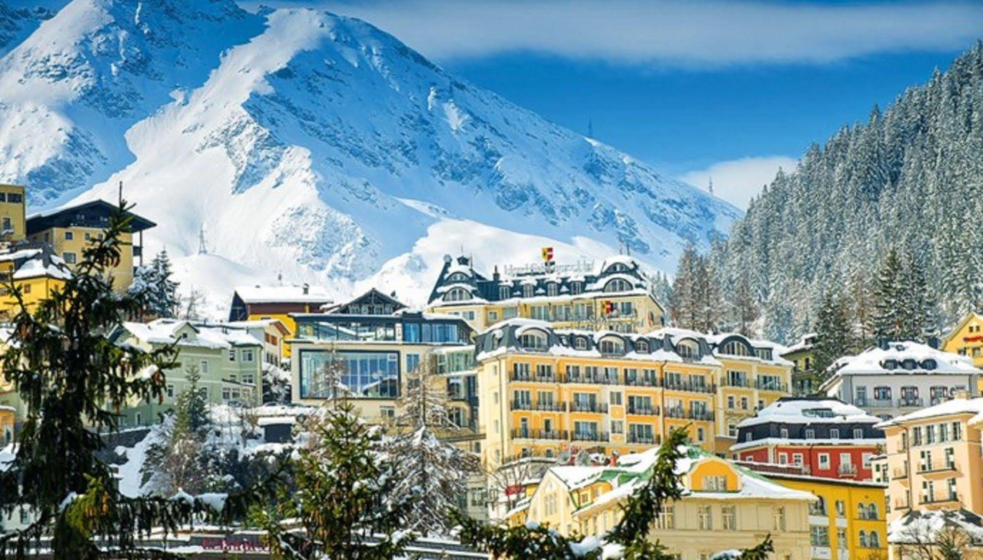 Hotel Eden Rock Bad Gastein Bagian luar foto