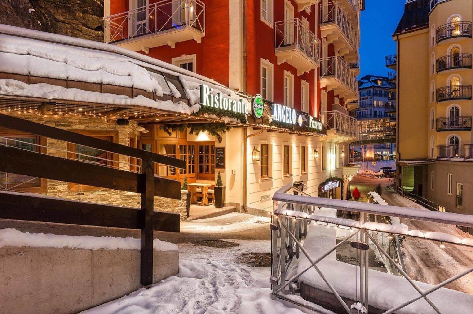 Hotel Eden Rock Bad Gastein Bagian luar foto